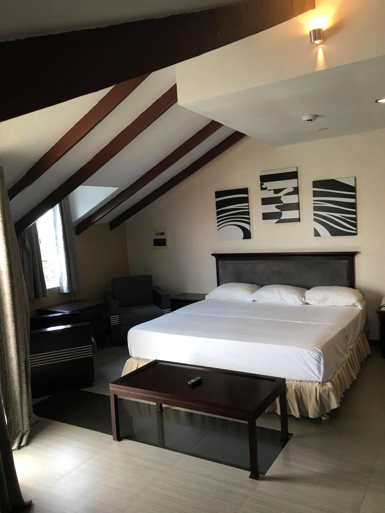 Curacao Suites Hotel 빌렘스타트 외부 사진
